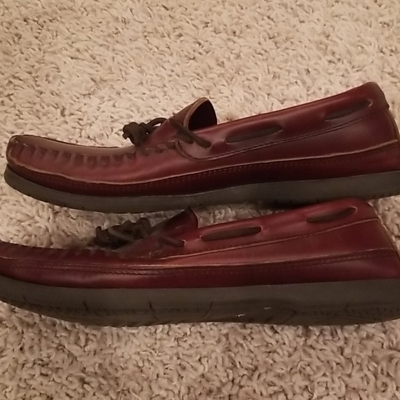 Minnetonka Men's Leather Slip On Shoes - Picture 4 of 5